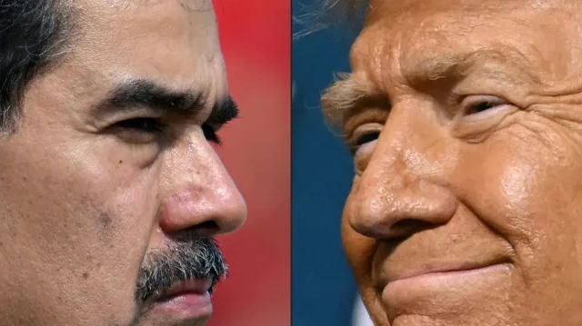 Cette combinaison d'images créée le 08 août 2025 montre le président vénézuélien Nicolas Maduro (à gauche) à Caracas le 10 janvier 2025, et le président américain Donald Trump (à droite) à Pittsburgh, en Pennsylvanie, le 15 juillet 2025. 