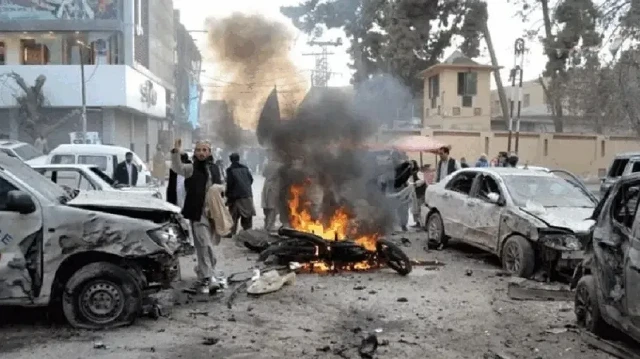 باكستان.. مقتل 13 شخصا بانفجار استهدف تجمعا جماهيريا في بلوشستان