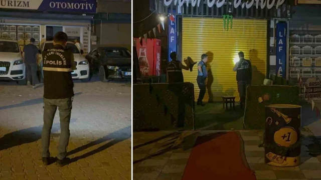Bir galeri dükkanından havaya ateş edildiği ihbarını alan polis ekipleri kısa süre içerisinde olay yerine geldi. 