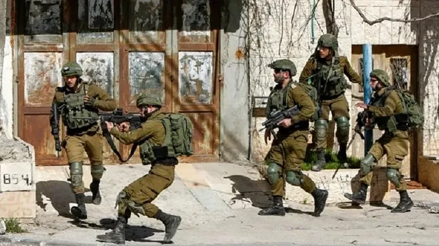 الضفة.. إصابة فلسطيني باقتحام الاحتلال الإسرائيلي مخيم بلاطة