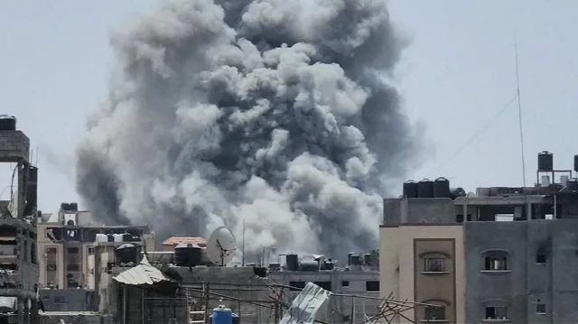 بينهم امرأة وجنينها..قوات الاحتلال تقتل 13 فلسطينيا بغزة الأربعاء