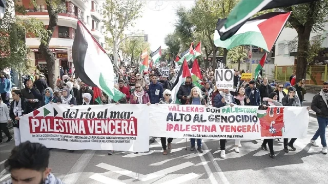 إسبانيا.. احتجاجات فلسطين تلاحق دراجين إسرائيليين في طواف "لافويلتا"