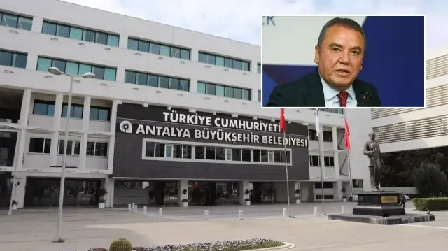 Muhittin Böcek İçişleri Bakanlığınca görevden uzaklaştırılmıştı.