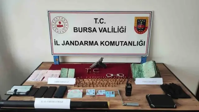 Tarihi incil ve tevratı 5 milyon dolara satmak istedi