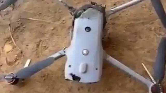 Les Forces Armées maliennes ont indiqué avoir abattu deux drones qui survolaient Tombouctou, le 28 septembre 2025.
