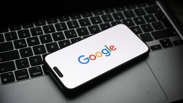 98 milyon Google kullanıcısını kapsayan toplu dava, Temmuz 2020’de açılmış kullanıcılar 31 milyar dolardan fazla tazminat talep etmişlerdi.