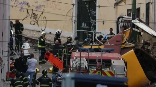 البرتغال.. 15 قتيلا في حادث خروج عربة قطار عن مسارها