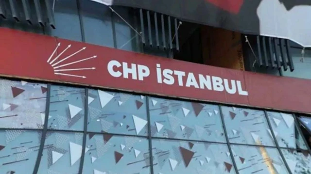 CHP İstanbul İl Kongresi, şaibeler ve para karşılığı oy pazarlıkları nedeniyle iptal edildi.