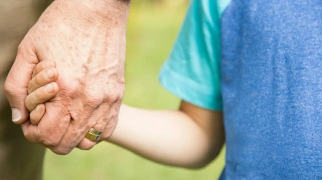 Dede kreşten aldığı 'yanlış çocuğu' eve götürdü! Aile yönetime ateş püskürdü