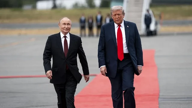 Трамп готовится к переговорам с Путиным.