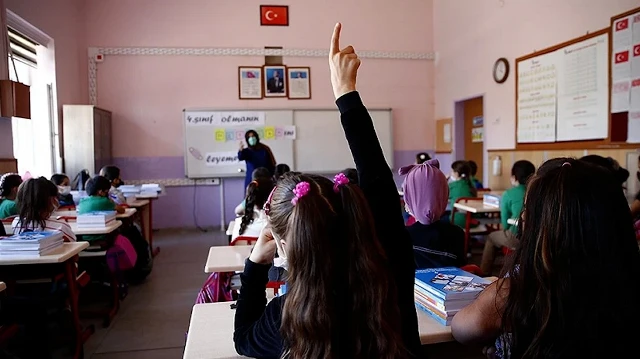 Pazartesi okullar saat kaçta açılacak?