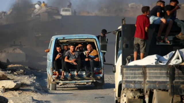 غزة.. ارتفاع حصيلة وفيات التجويع الإسرائيلي إلى 382 فلسطينيا