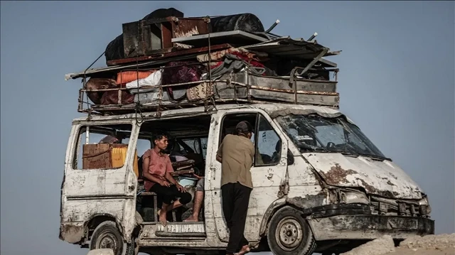 وسط معاناة وخوف.. موجة نزوح جديدة من مدينة غزة نحو الجنوب