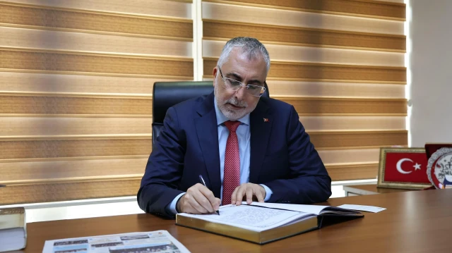 Çalışma ve Sosyal Güvenlik Bakanı Vedat Işıkhan