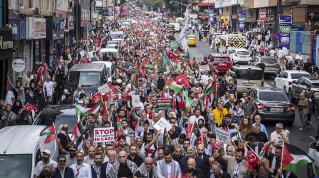 مسيرة في إسطنبول دعما لأسطول الصمود العالمي