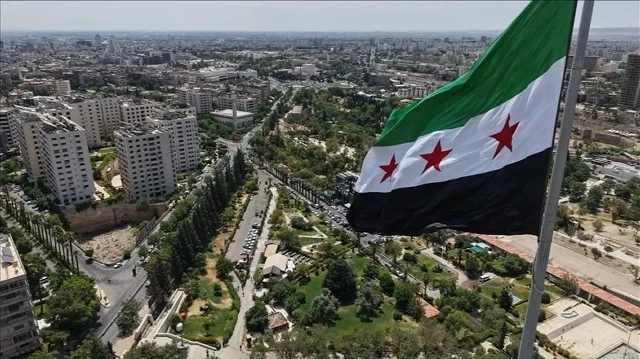 فصلهم نظام الأسد تعسفيا.. 17 ألف معلم سوري يعودون لوظائفهم