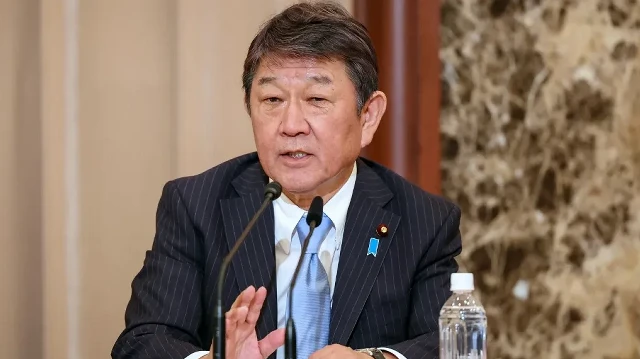 Le secrétaire général du Parti libéral démocrate (PLD), Toshimitsu Motegi, s'exprime lors d'un débat au Nixon Kisha Club à Tokyo, le 14 septembre 2024. Motegi, ancien diplomate de haut rang surnommé le "Trump Whisperer", a été le premier candidat à se lancer dans la course à la succession du Premier ministre japonais, le 8 septembre 2025, au lendemain de l'annonce de la démission de Shigeru Ishiba.