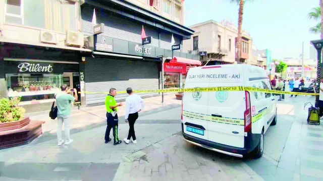 Mersin'de dört kişi kuyumcuyu soydu.