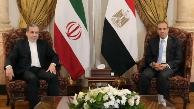 مصر وإيران تبحثان جهود تيسير التعاون بين طهران و"الطاقة الذرية"