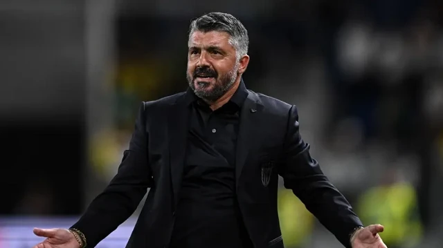 جينارو غاتوزو يصرخ بوجه لاعب إسرائيلي: "أغلق فمك"