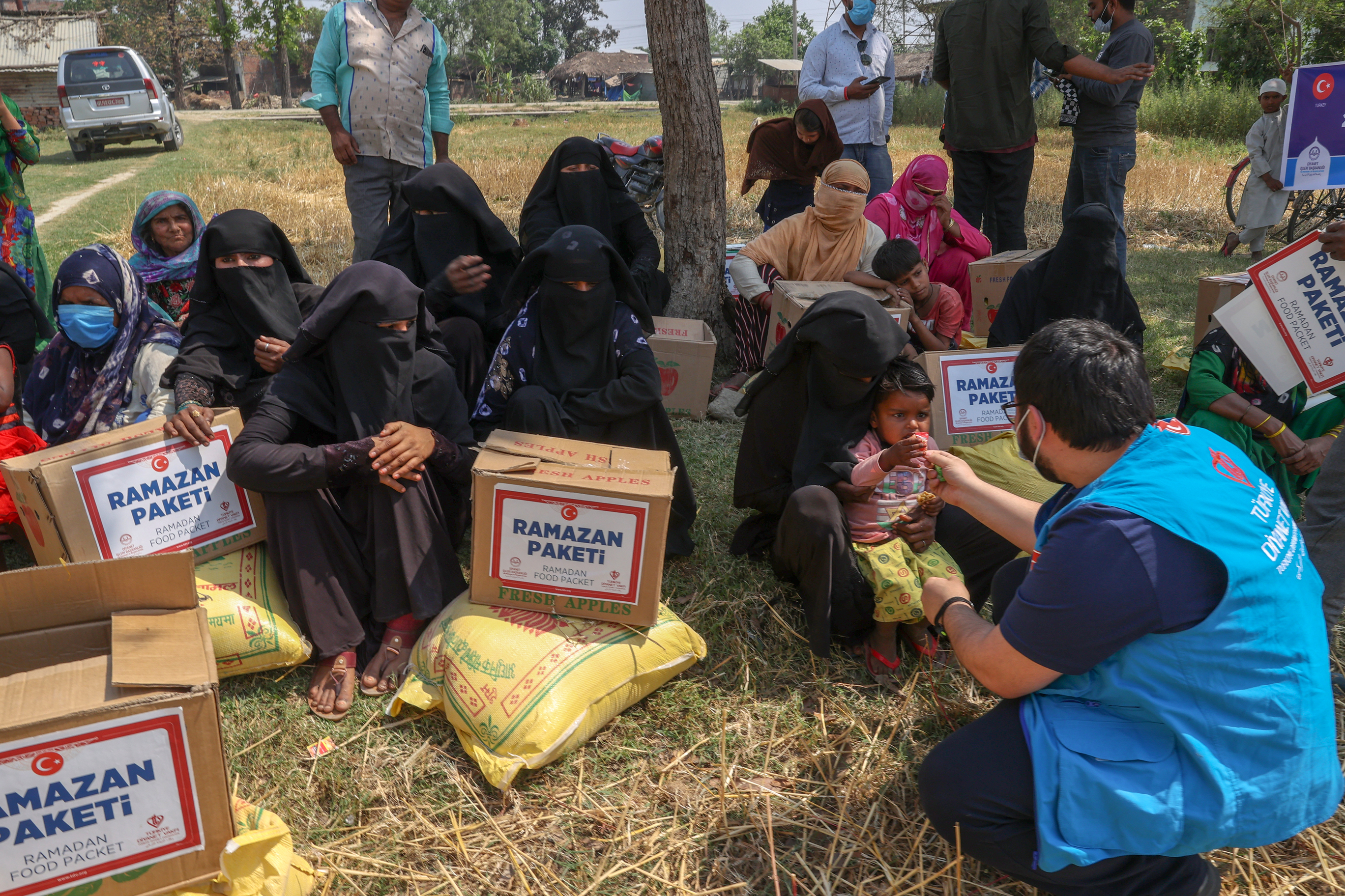Turkish charity delivers Ramadan aid in Nepal