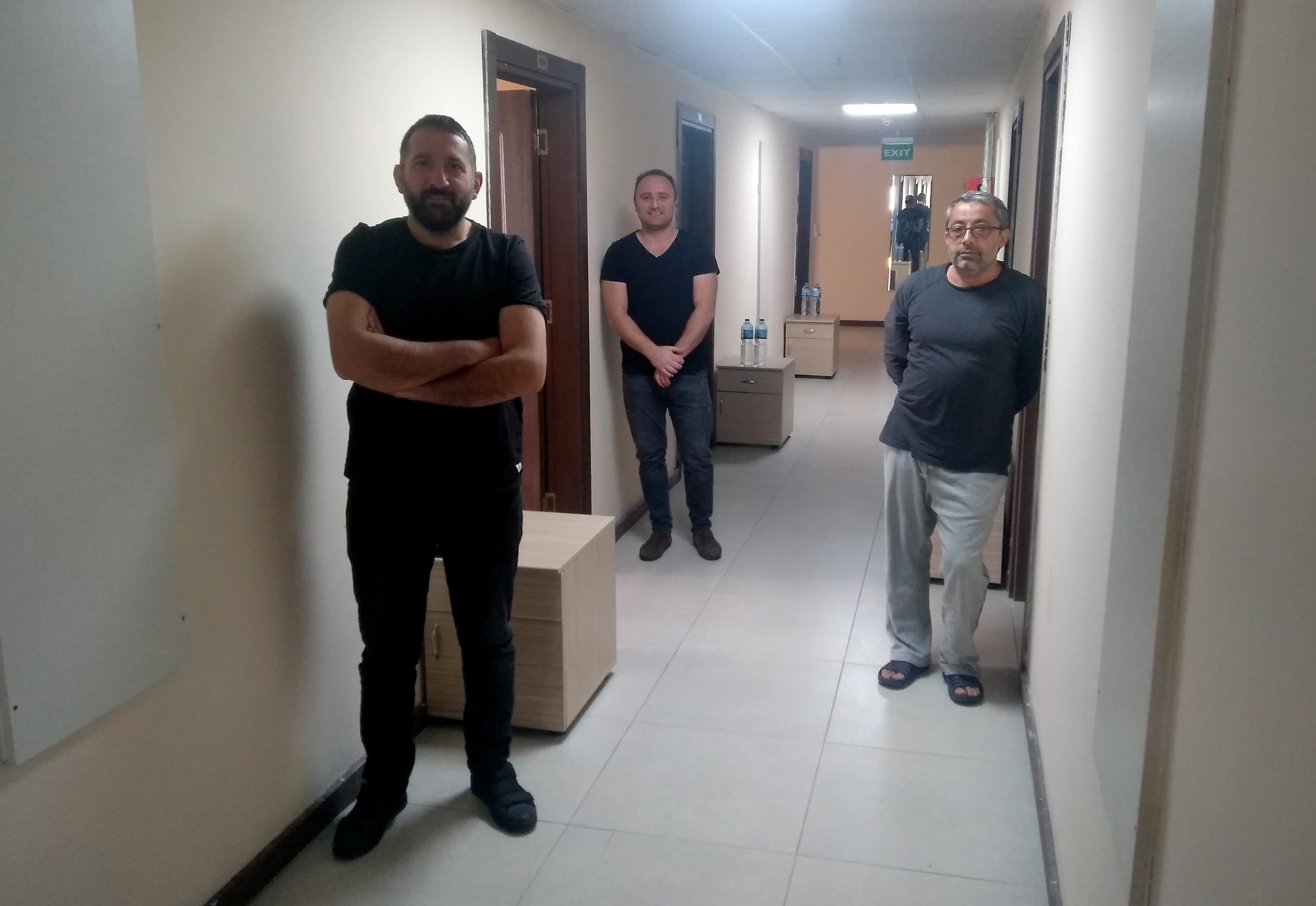 Turkiye Yurt Disinda Bilet Parasi Bulamayan Vatandasini Geride Birakmadi Tahliye Ucagiyla Ulkeye Dondu