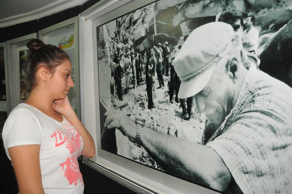 Turkey commemorates 1999 Marmara earthquake victims