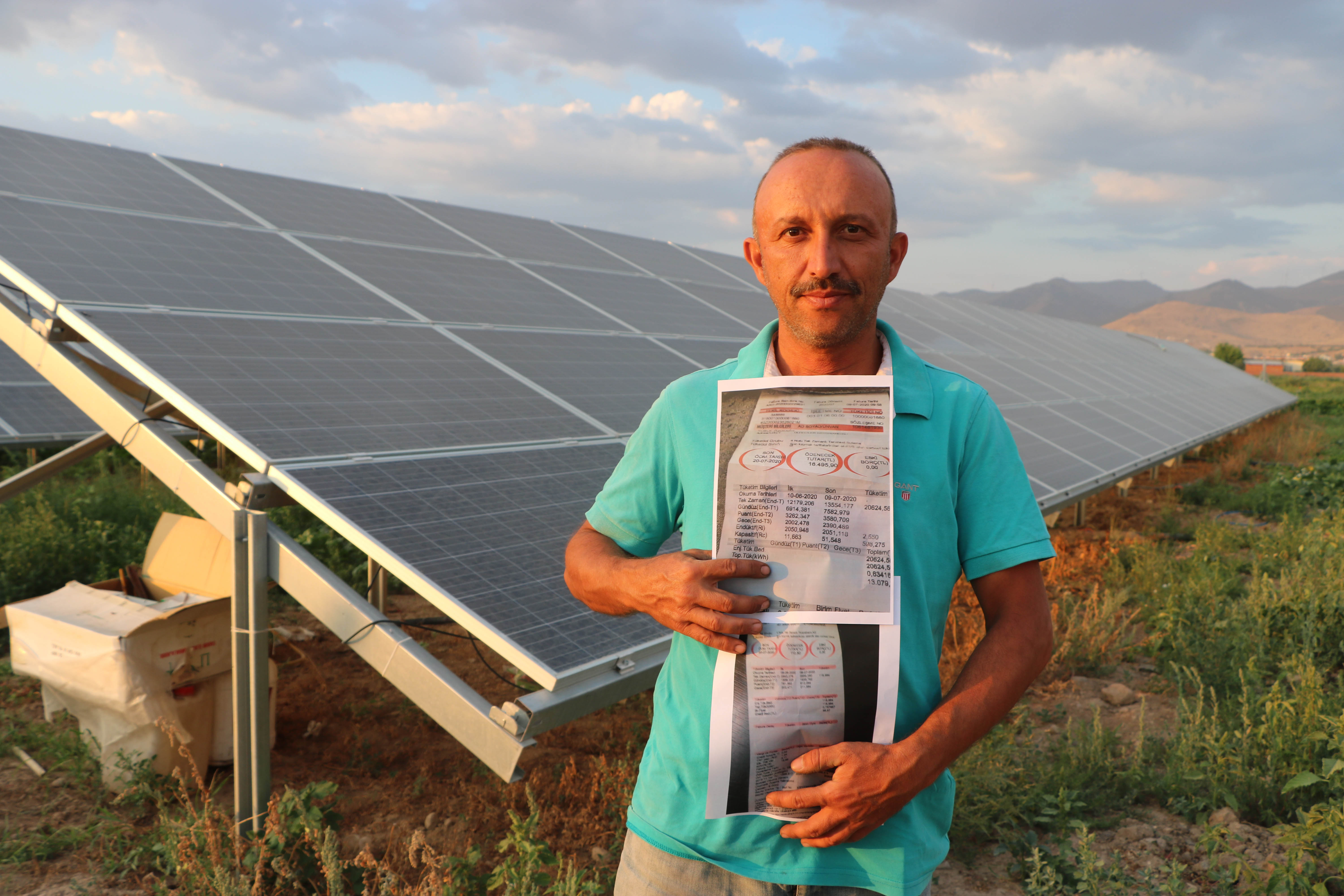 Tarlasina Gunes Enerjisi Sistemi Kurdu Ayda 14 Bin Tl Tasarruf Etti
