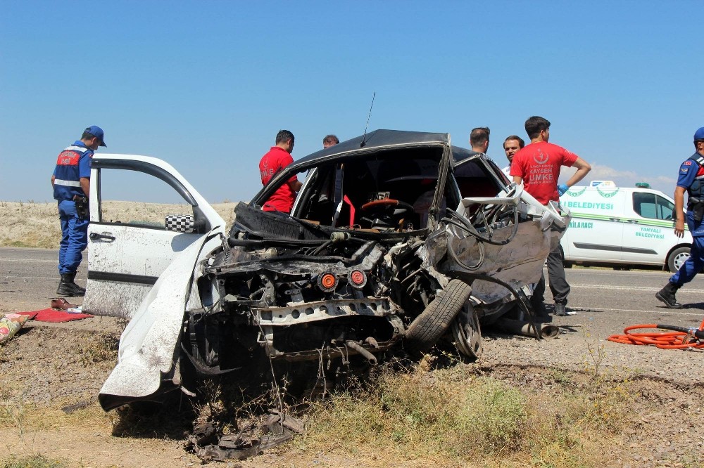 son dakika kayseri de feci kaza 2 olu 9 yarali yeni safak