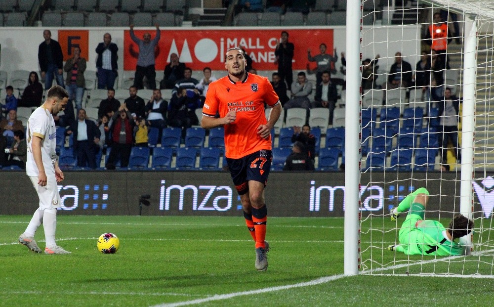 Crivelli Basaksehir De Kendine Geldi