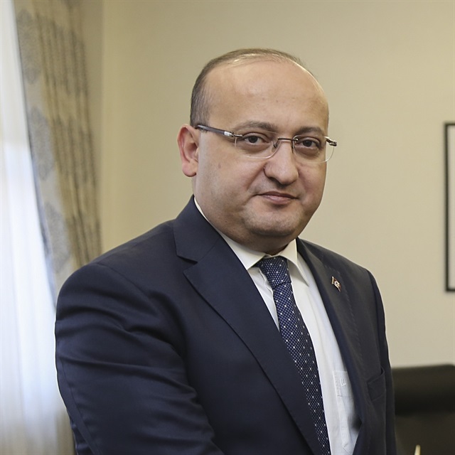 Makam odası basma iddiasına sert cevap