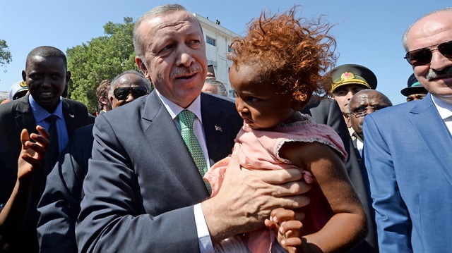 Erdoğan'a Cibuti'de yoğun sevgi gösterisi