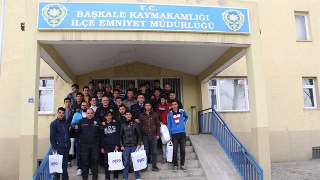 Polisten, Başkalespor futbol takımına destek