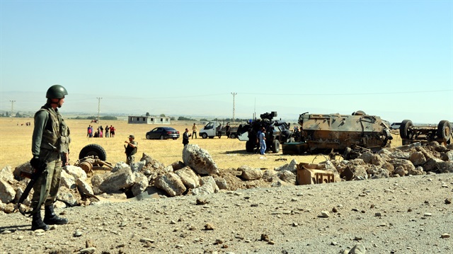 PKK terrorists attack military convoy in Muş, wounding 13