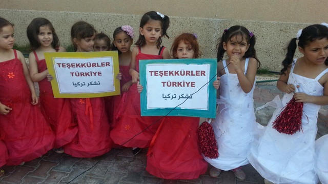 Gazzeli çocuklar AK Partinin zaferini kutladı
