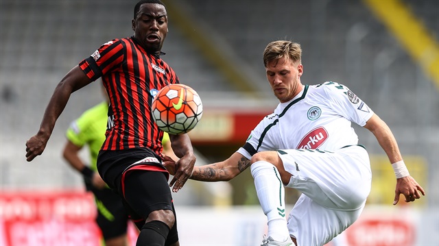 Sezonun iki flaş takımı Konyaspor - Gençlerbirliği maçı büyük çekişmeye sahne oldu...