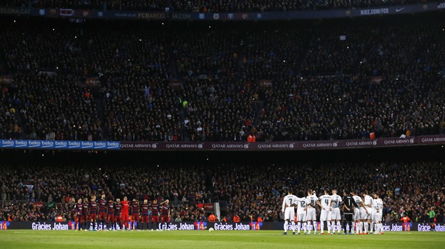 Maç öncesi Johan Cruyff unutulmadı.