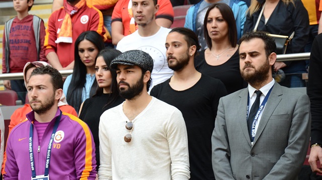 Selçuk İnan, Tarık Çamdal ve Galatasaray ile adı geçen Emre Güral, Ç.Rizespor maçını birlikte izledi.
