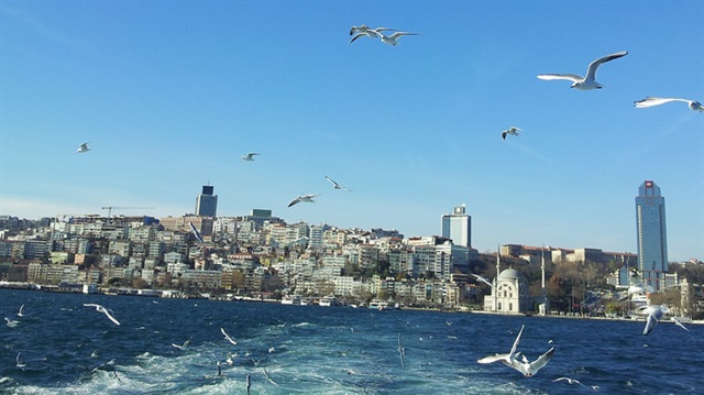 Üsküdar ile Kabataş arasına yapılacak olan tüp geçiti sadece yayalar kullanacak. Vatandaşlar Boğaz'ın bir yakasından diğer yakasına denizin altından yürüyerek gidebilecekler.