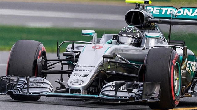 Alman pilot Nico Rosberg, 1.38.53.891'lik derecesiyle Chinese Grand Prix'sini lider bitirdi.