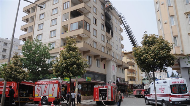 Gaziantep'in Şehitkamil ilçesinde bir binada patlama oldu. 