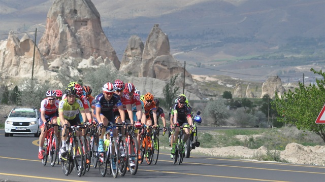 52. Cumhurbaşkanlığı Bisiklet Turu'nun ikinci ayağı olan Kapadokya-Kapadokya etabı tamamlandı.