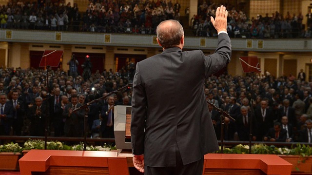 Cumhurbaşkanı Recep Tayyip Erdoğan, Başbakan olarak gittiği Mısır'da Tahrir Meydanı’nın hemen yanındaki Kahire Üniversitesi’nde konuşma yapmıştı.