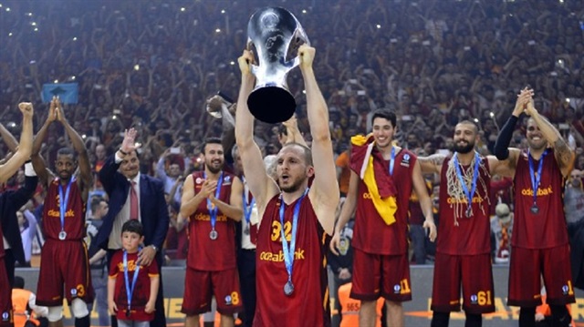 Galatasaray Odeabank, EuroCup finalinde Strasbourg'u 78-67 yenerek EuroCup şampiyonu oldu.