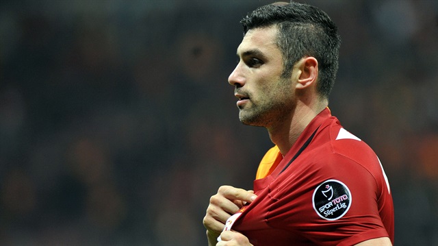 Burak Yılmaz, devre arası transfer döneminde Galatasaray'dan Beijing Guoan takımına transfer olmuştu. 