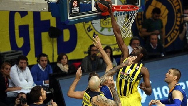 Fenerbahçe'nin Nijeryalı pivotu Ekpe Udoh Euroleague yılın savunmacısı sıralamasında üçüncü seçildi.
