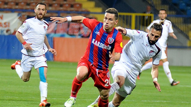 PTT 1. Lig'de 32. hafta maçında Kardemir Karabükspor, sahasında Vartaş Elazığspor'la 2-2 berabere kalarak Süper Lig yolunda ağır yara almıştı.