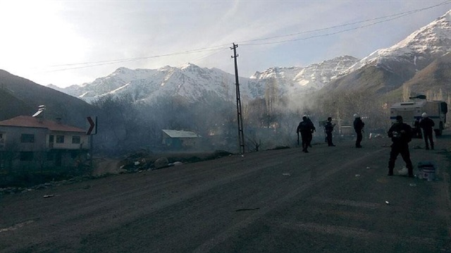 Çukurca'nın Çığlı köyünde sokağa çıkma yasağı ilan edildi.