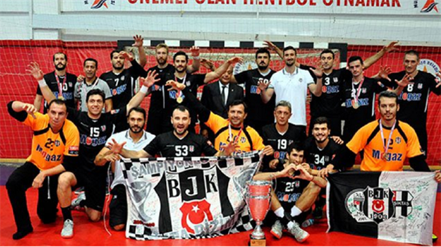 Beşiktaş Mogaz, Hentbol Türkiye Kupası şampiyonu oldu.