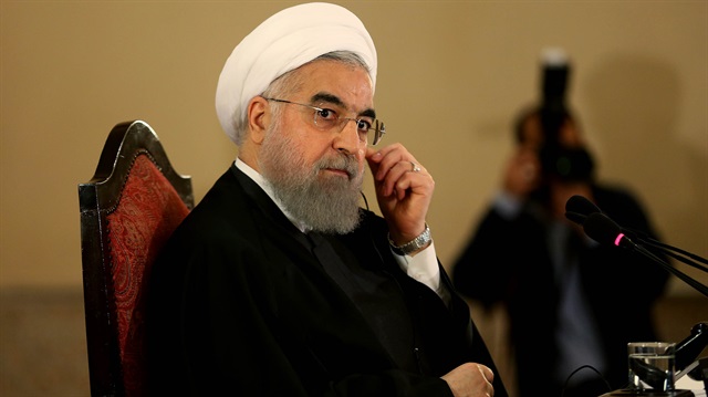 Cumhurbaşkanı Hasan Ruhani'ye gelecek yıl düzenlenecek seçimlerde aday olmaması yönünde mesaj verildiği iddia edildi.